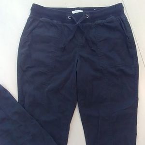 Black weekender crop